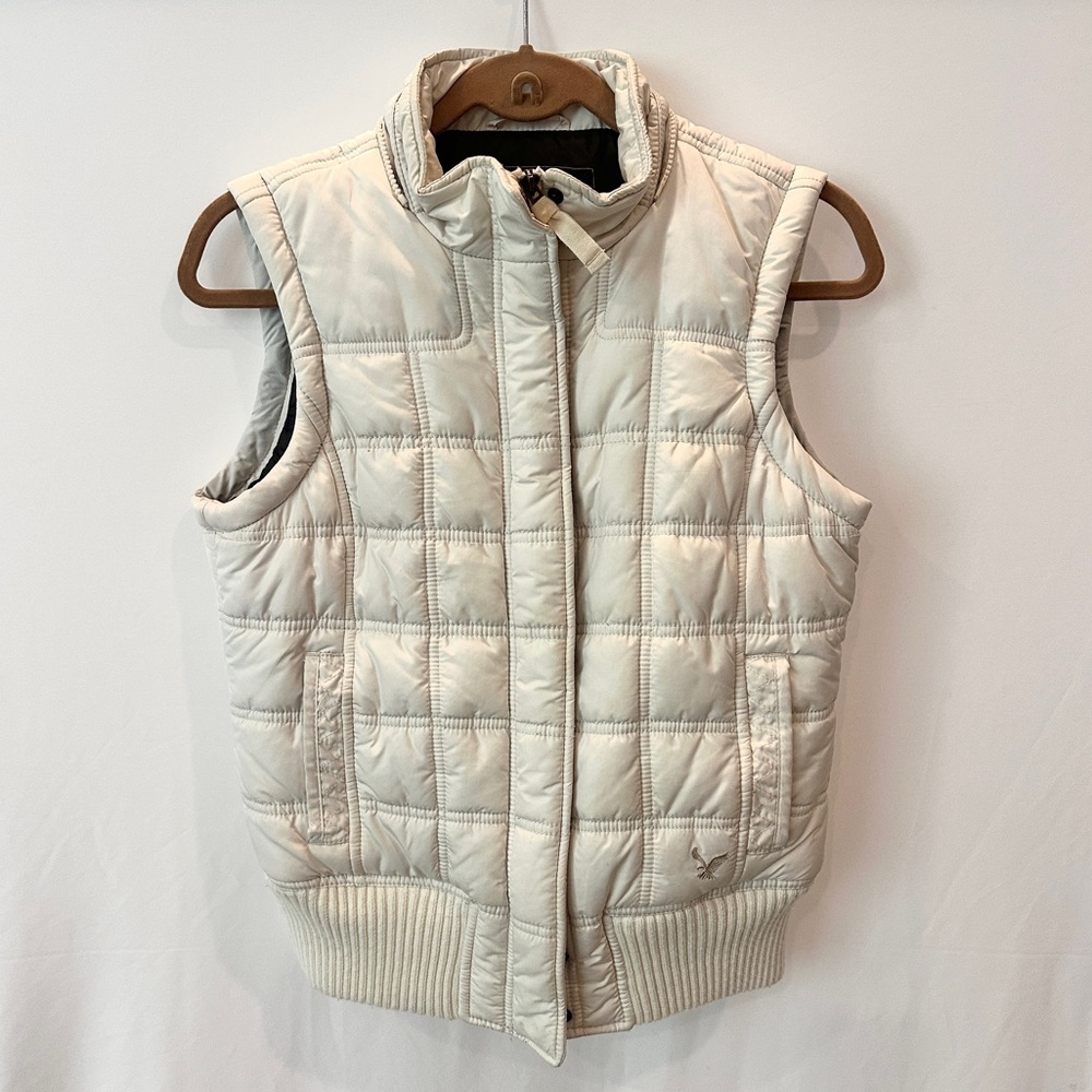 American Eagle Puffer Vest